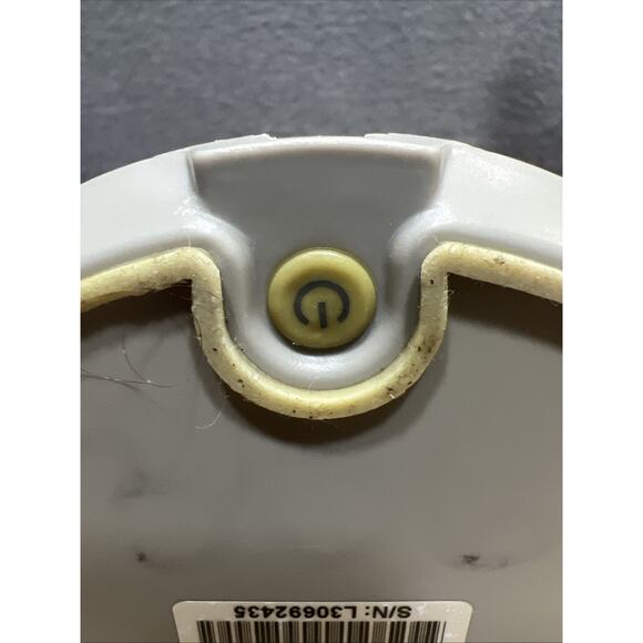 Simplehuman ST3026 8-inch, Sensor-activated Lighted Mirror w/ 5x Magnification - Picture 13 of 16